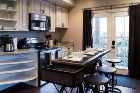 Snuggle Down Inn 1BR In Law Basement Suite
